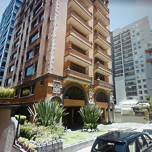  Apartamento Aaa, Jacuzzi, Wifi, Cable, Internet, Malls, Cines, Transporte...todo A Pocos Pasos. Ecuador